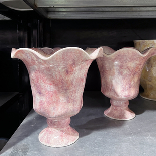 复古粉色陶瓷高脚花盆异形花瓣边立柱盆栽容器高级感蝴蝶兰彩叶芋