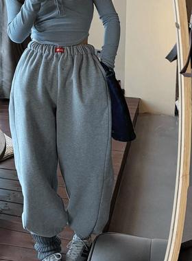 美式街头高腰宽松420克百搭贴标加绒加厚束脚运动休闲咖色卫裤潮