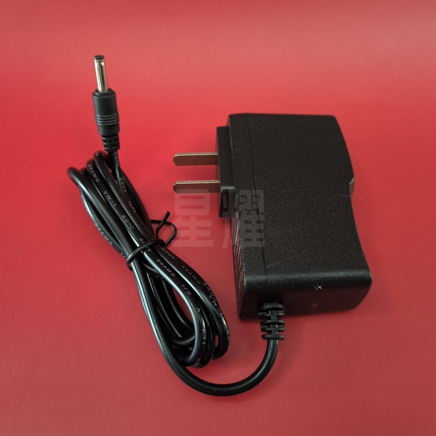 JW7622多功能强光电筒充电器配件