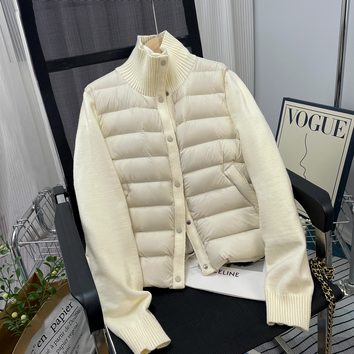 短款爆款轻薄羽绒服女冬季2025新款排骨时尚洋气90白鸭绒保暖外套