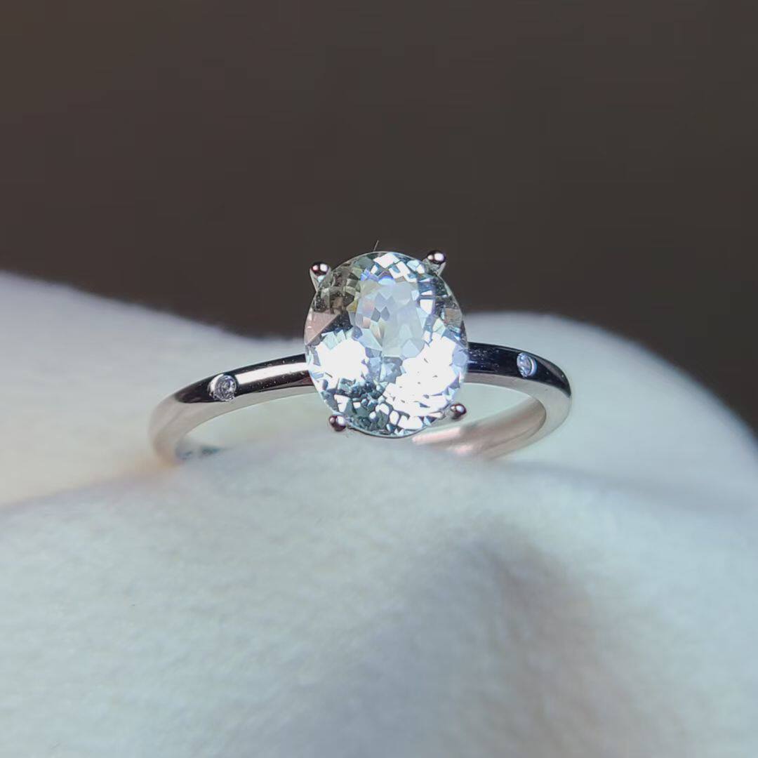 白碧玺戒指  无色碧玺戒指 天然 净体 天然的 丰巢切割