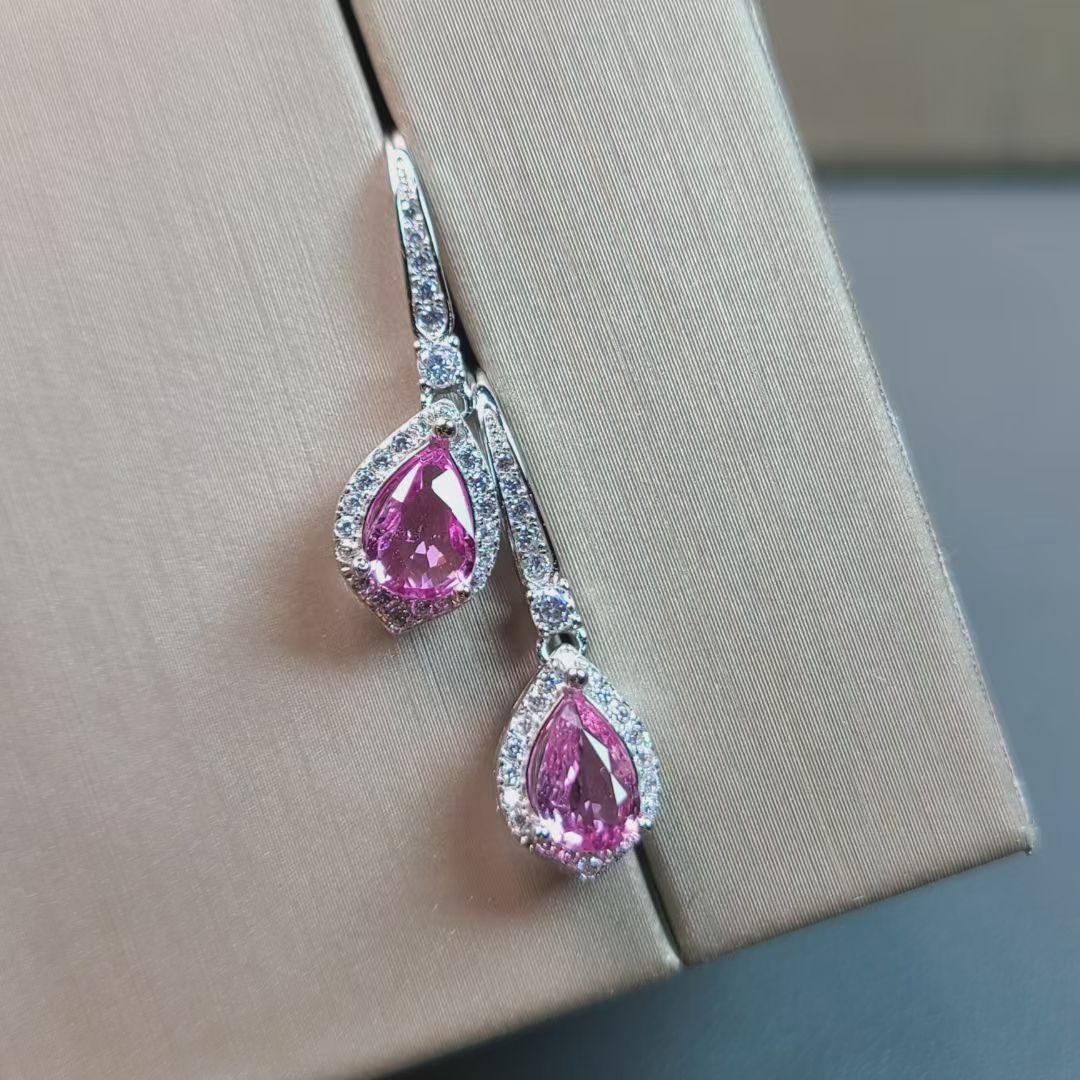 天然粉色蓝宝石耳坠水滴蓝宝石稀少名贵齐名粉钻重1.22克拉