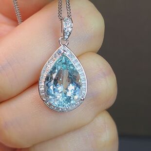 天然海蓝宝石水滴吊坠重量4.98克拉梯锆款尺寸10*13.2mm925银镶