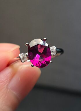 天然紫牙乌石榴石戒指重量1.71克拉尺寸6.5*7.5mm全净体925银镶