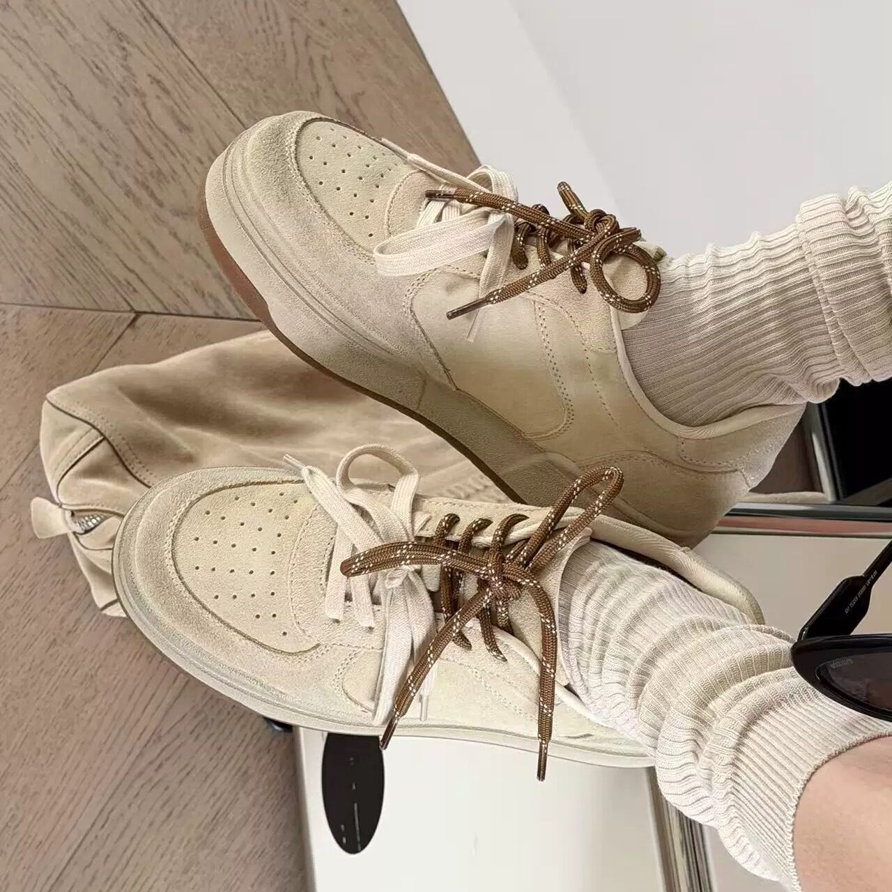 诗歌兰做旧厚底增高小白鞋女