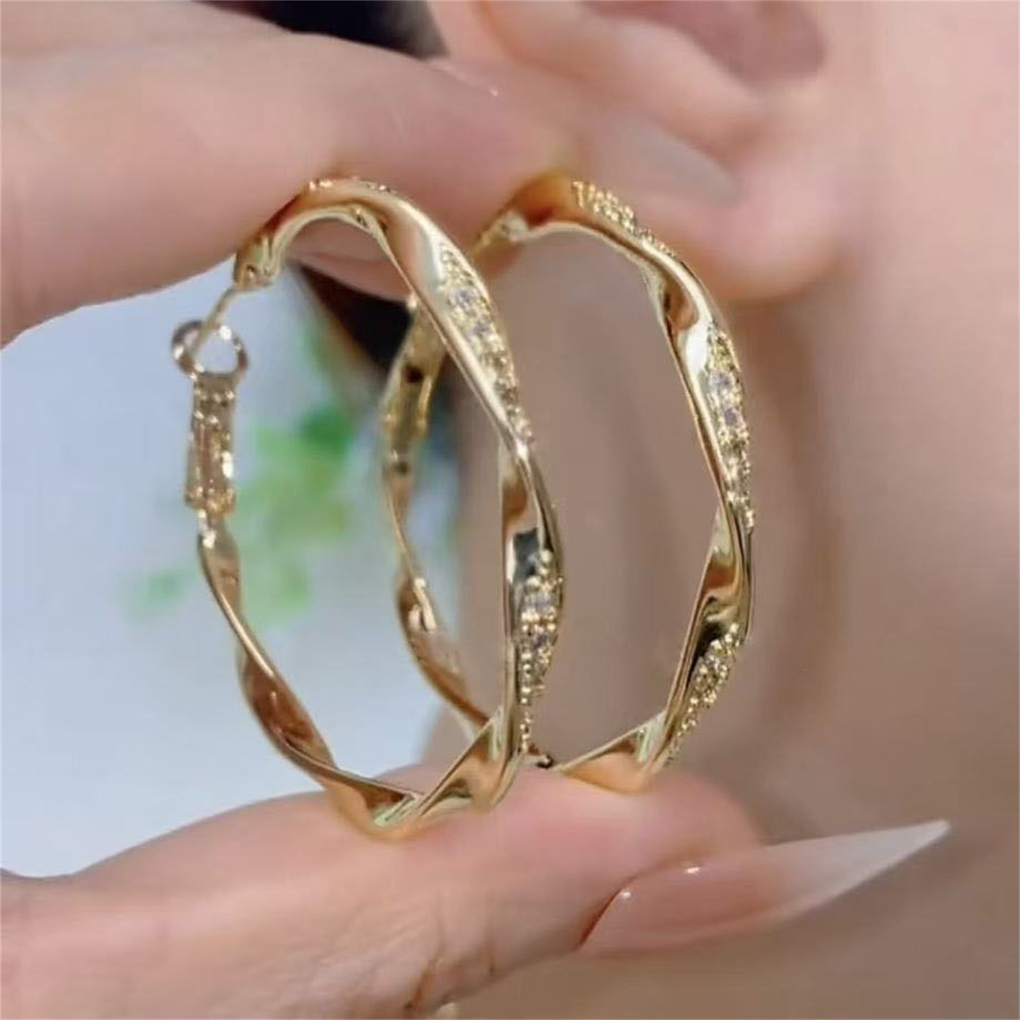 经典复古闪钻麻花圈圈耳环法式轻奢高级金属圆环耳圈显脸瘦耳饰