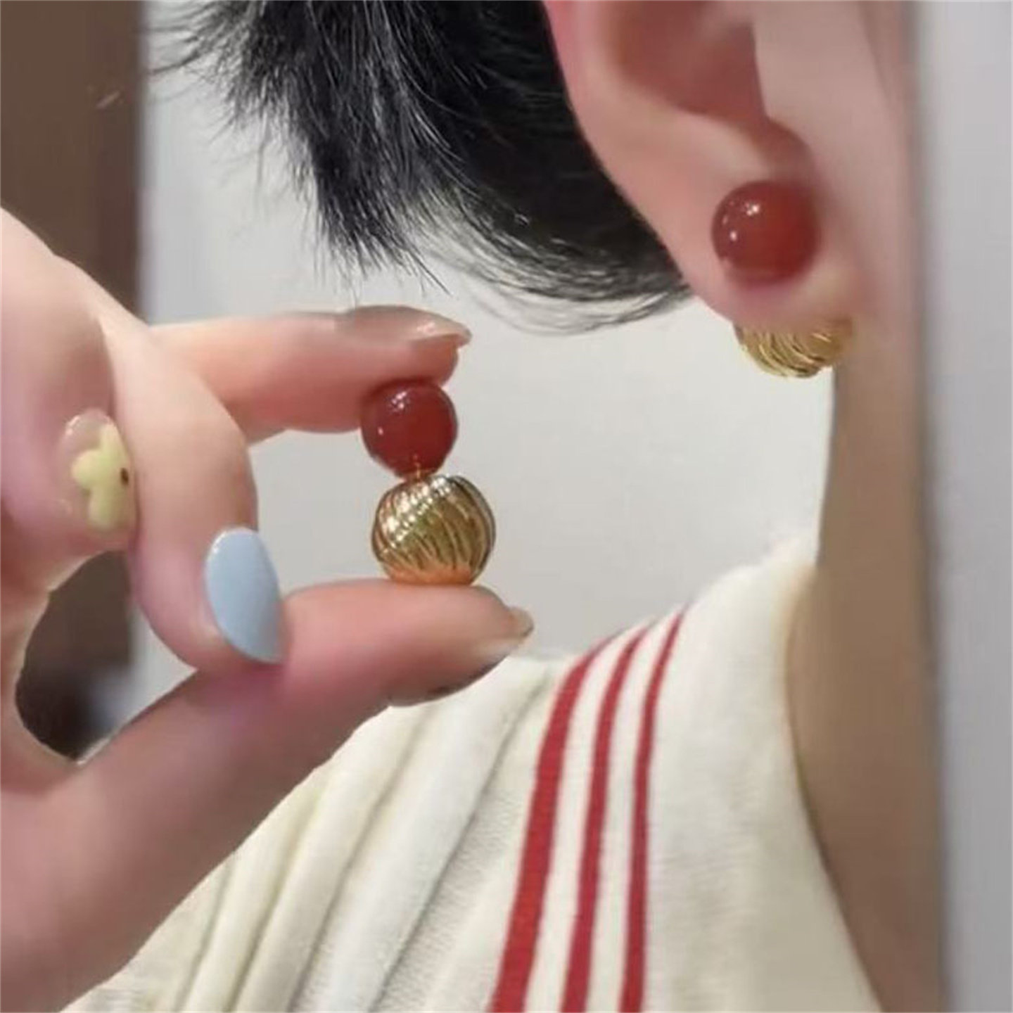 红玛瑙双球耳环女时髦两戴式轻奢