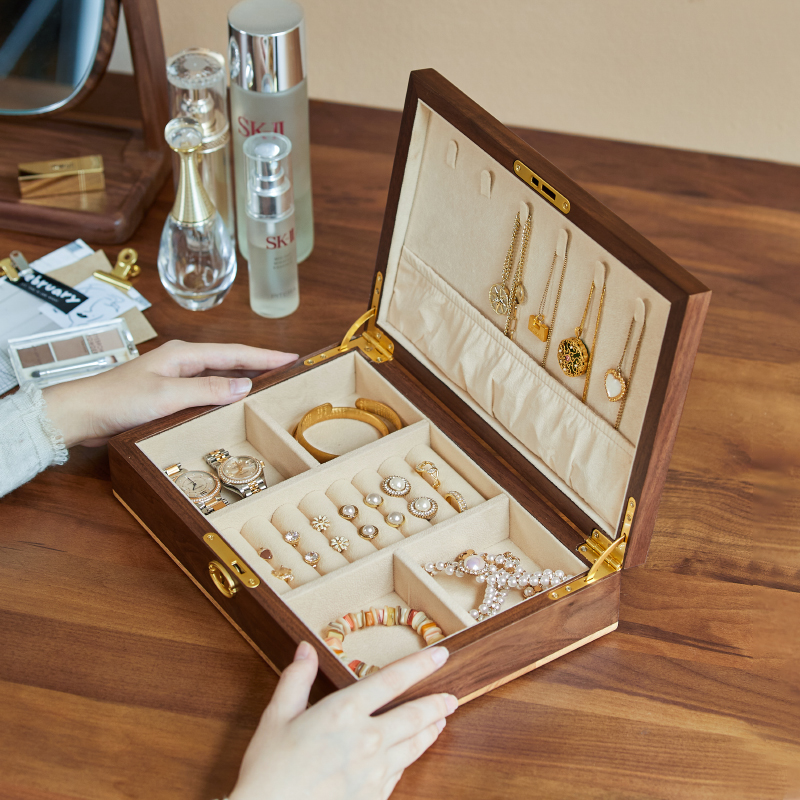 黑胡桃木实木首饰盒带锁大容量