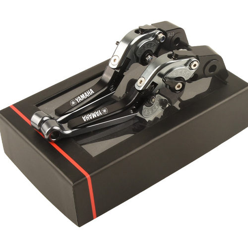 雅马哈MT09改装刹车牛角手把离合