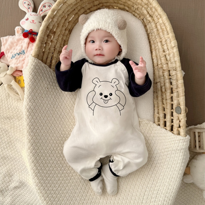 新款洋气婴儿衣服连体衣春秋纯棉春季哈衣超萌男宝宝长袖薄款秋装
