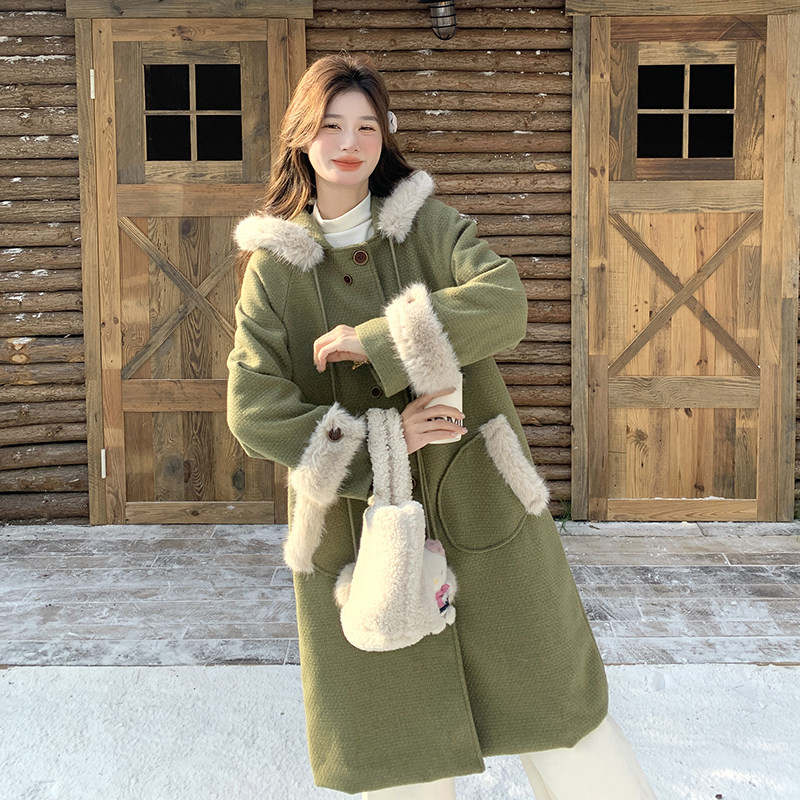麦田绿轻奢夹棉加厚保暖毛呢大衣女2025冬季新款毛毛拼接呢外套