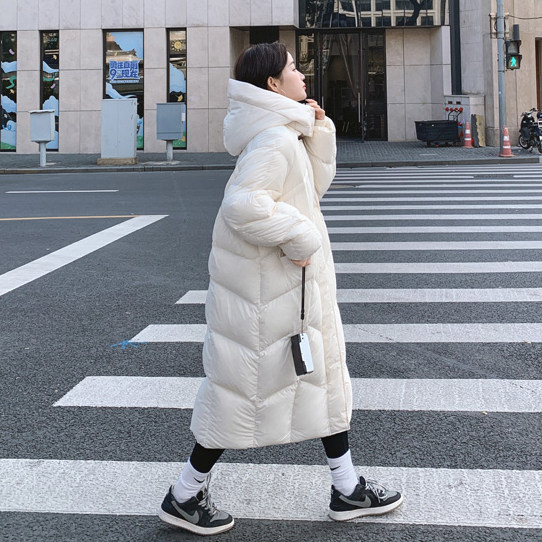 米白色轻暖泡芙羽绒服女2025冬季新款90白鸭绒超火爆款连帽面包服