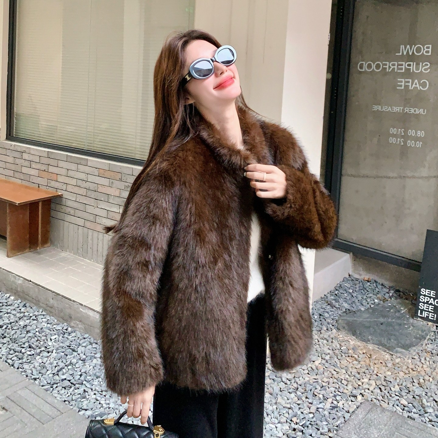 咖色轻奢高级感环保皮草时尚外套女2025冬季新款气质百搭保暖棉服