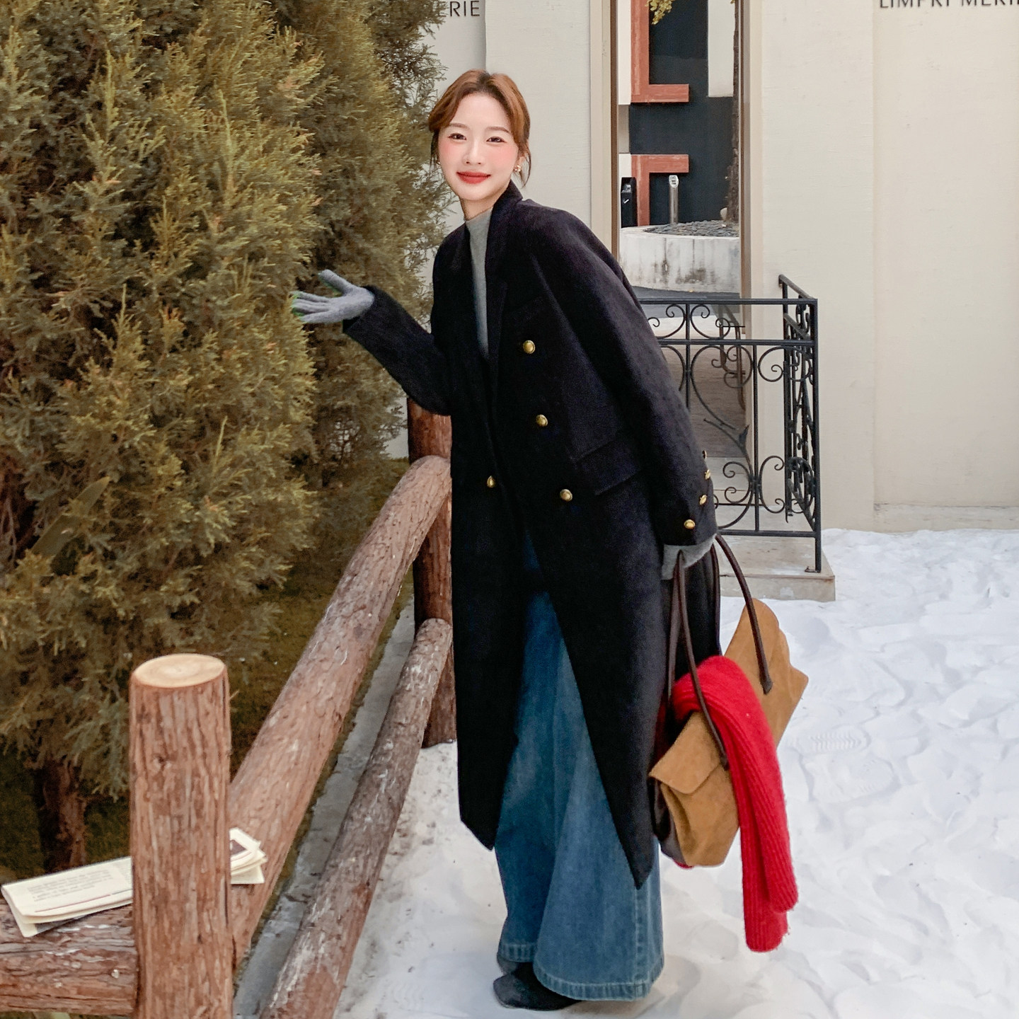 黑色轻奢高级感90白鸭绒西装羽绒服女2025冬新款韩系复古轻暖外套