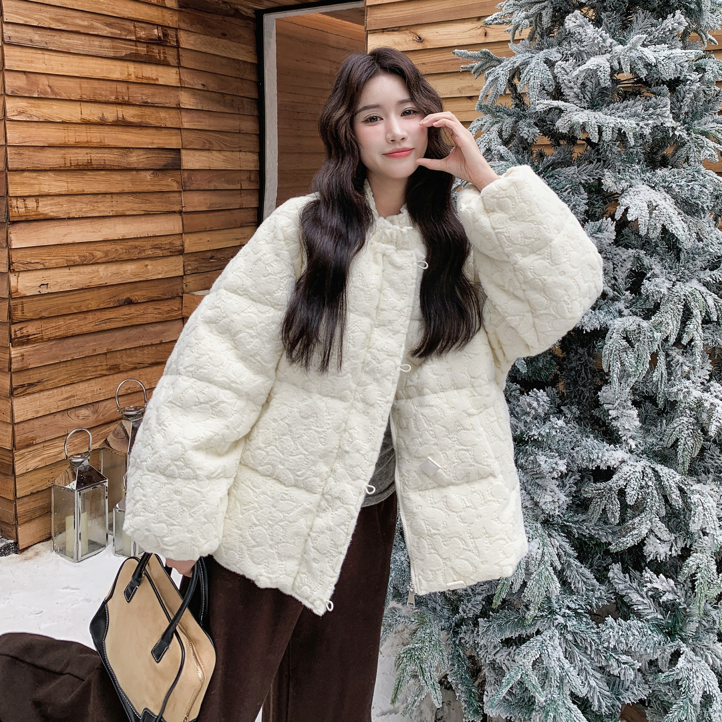 设计感提花压褶90白鸭绒羽绒服