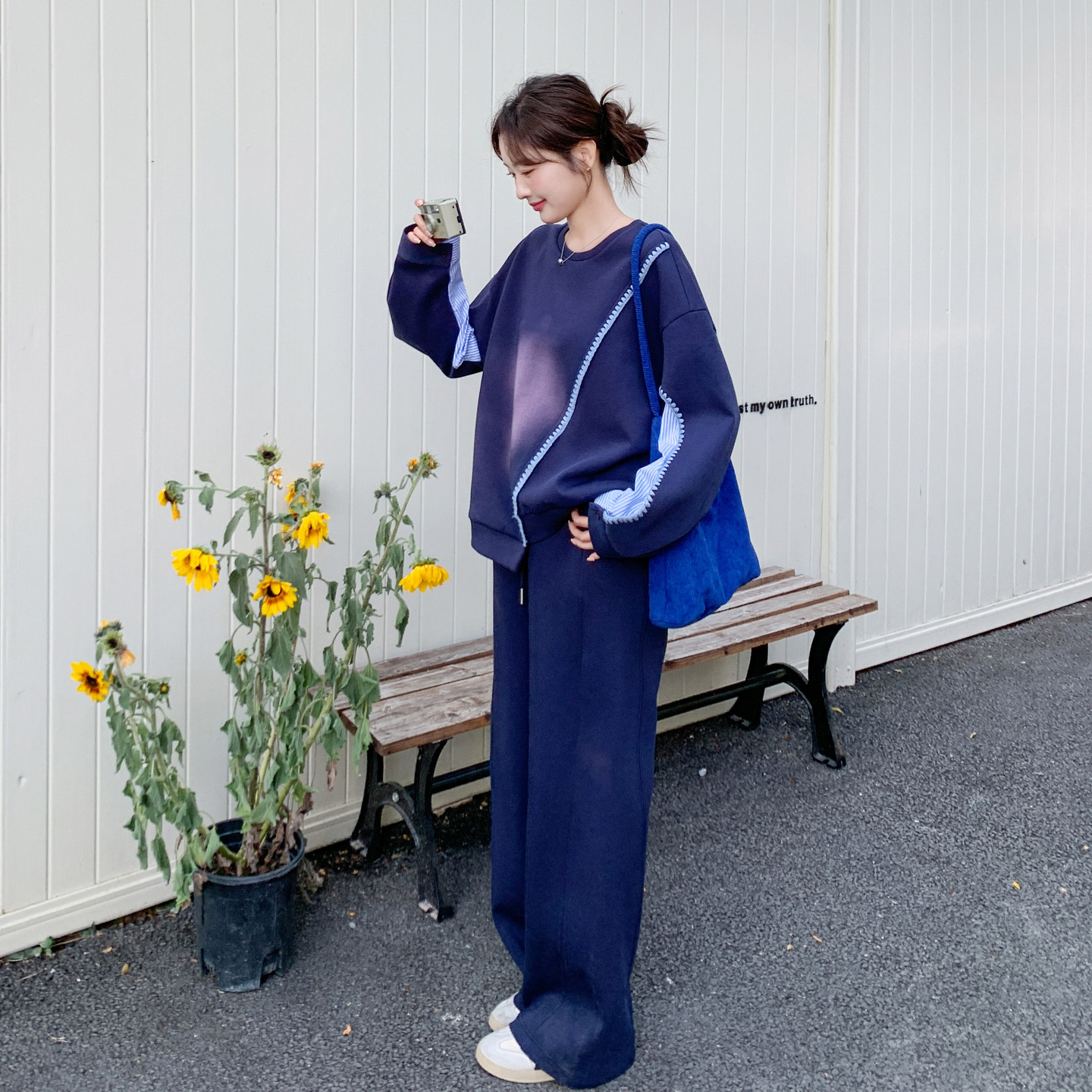 深蓝色独特设计感条纹拼接卫衣套装女2026年春季新款阔腿裤两件套