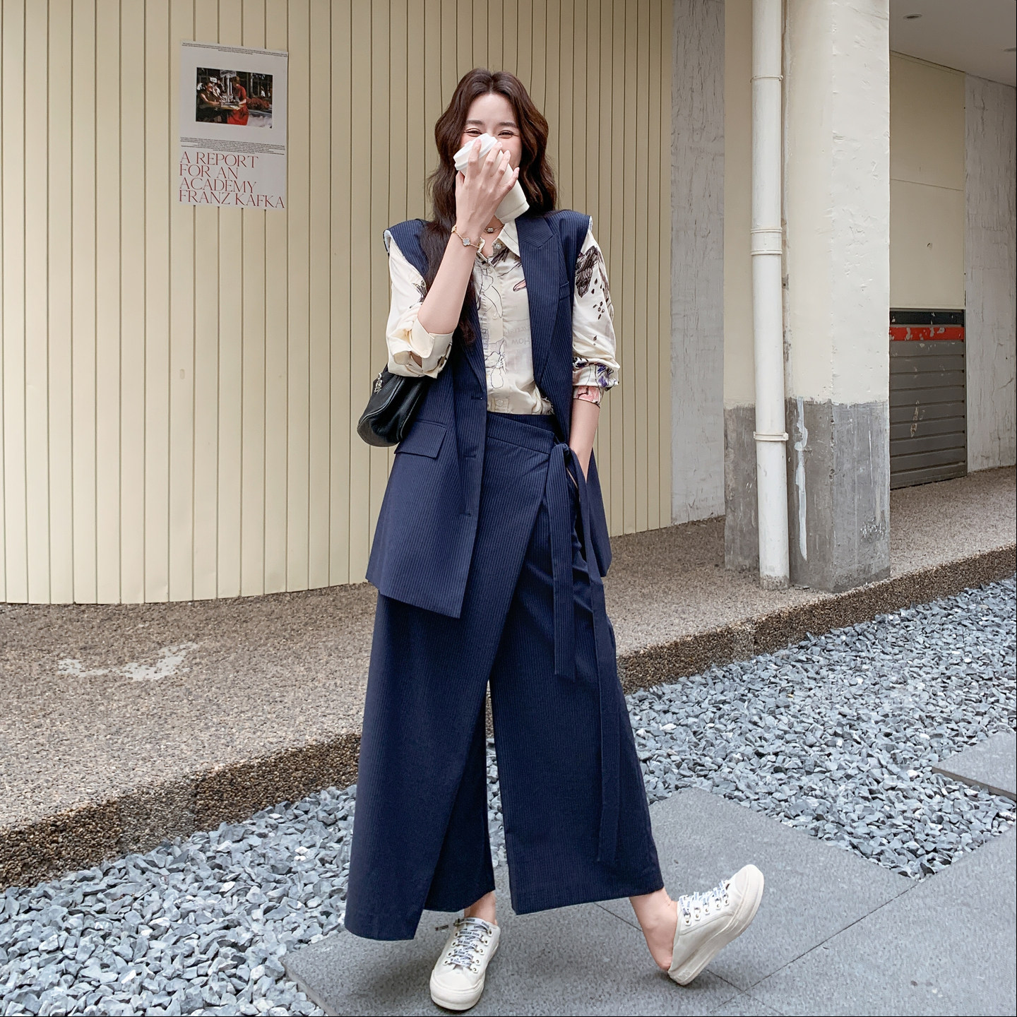 藏青色肌理感竖条纹马甲阔腿裤套