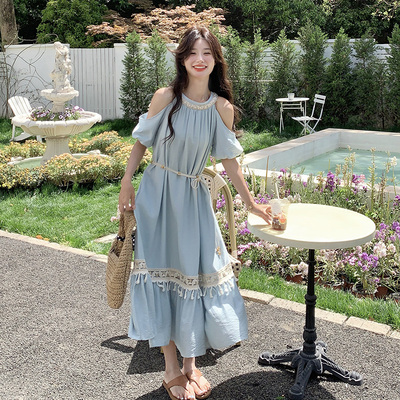 天蓝色波西米亚风挂脖露肩连衣裙女2025夏季新款流苏拼接气质长裙
