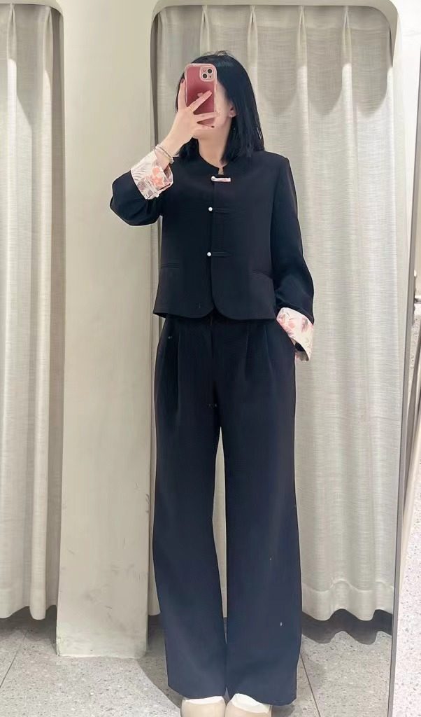 JFS新中式国风2024春秋新款高级感设计黑色短款外套西服女
