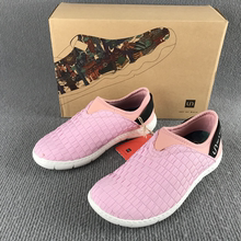 uin女鞋彩绘旅行鞋套脚轻便舒适休闲鞋平底透气百搭户外运动鞋春