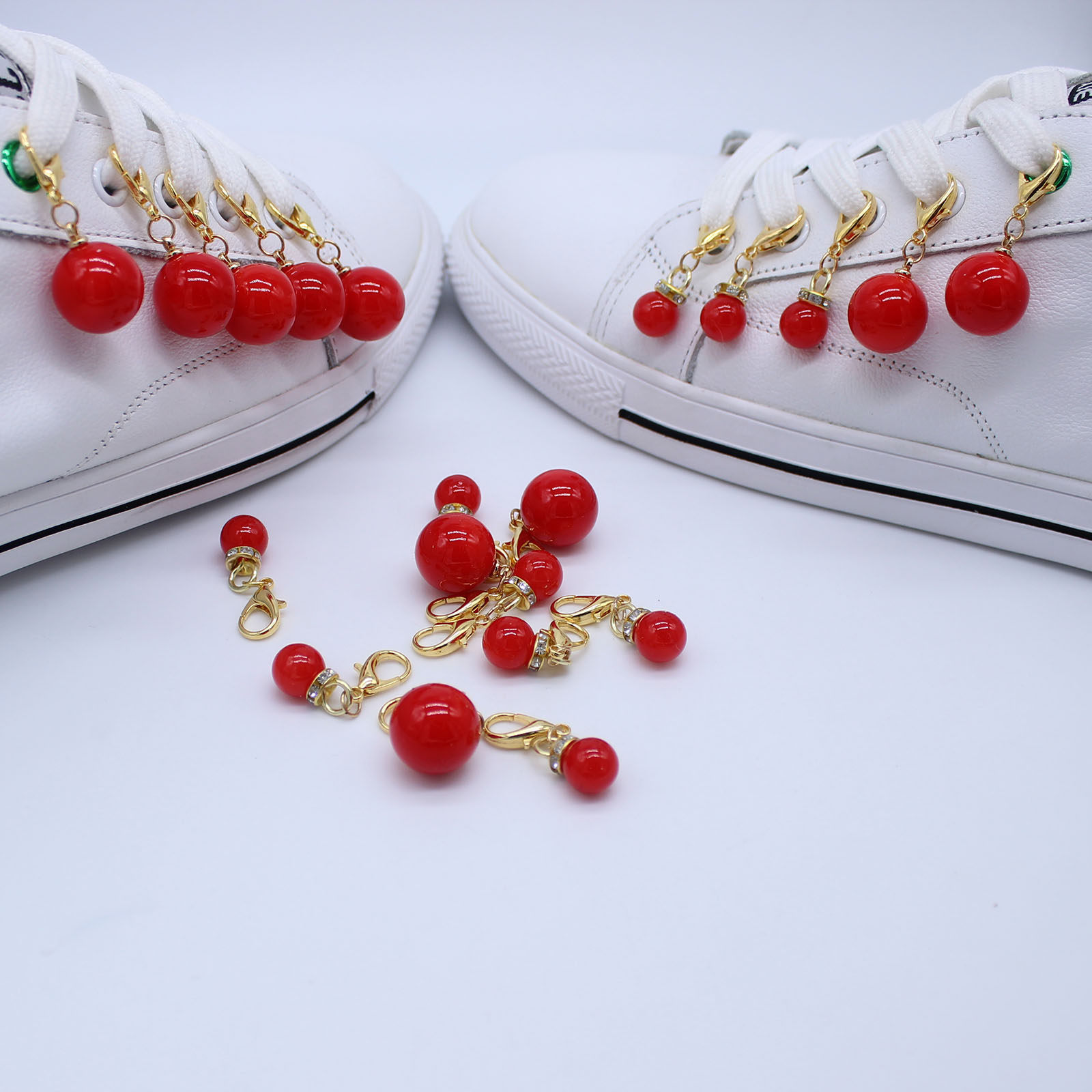 喜庆红色珠子鞋扣金属链条装饰清新甜美鞋子挂件高级感