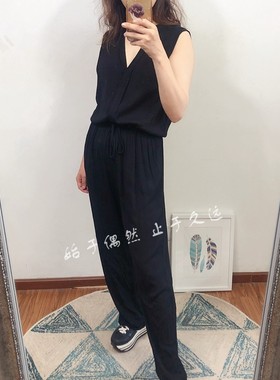 美式街头 摩登极简线条 黑色褶皱款系扣系带连体裤休闲显瘦长裤女