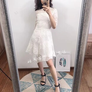 不羁潇洒小姐 清爽惬意 解构风潮 气质白色蕾丝五分袖收腰连衣裙