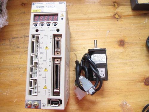 拆机件安川电机SGMAH-A3AAA21