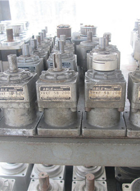 VRKF-5B-200 新宝减速机 速比1:5