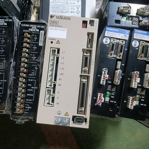 议价CACR-5R5-PD1VDS01 安川伺服驱动器