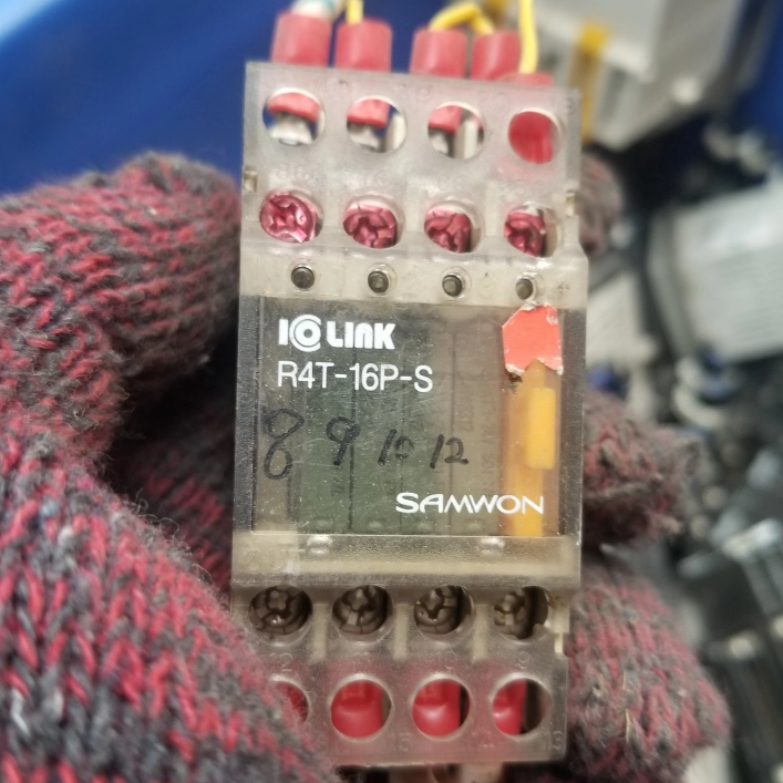 R4T-16P-S  继电器模块