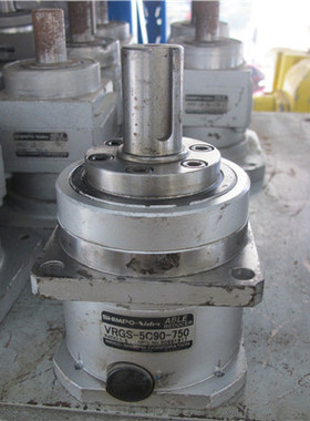 VRGS-5C90-750 新宝减速机 速比1:5 输入轴19mm