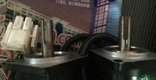 SGMAH-01AAA4C   二手安川电机