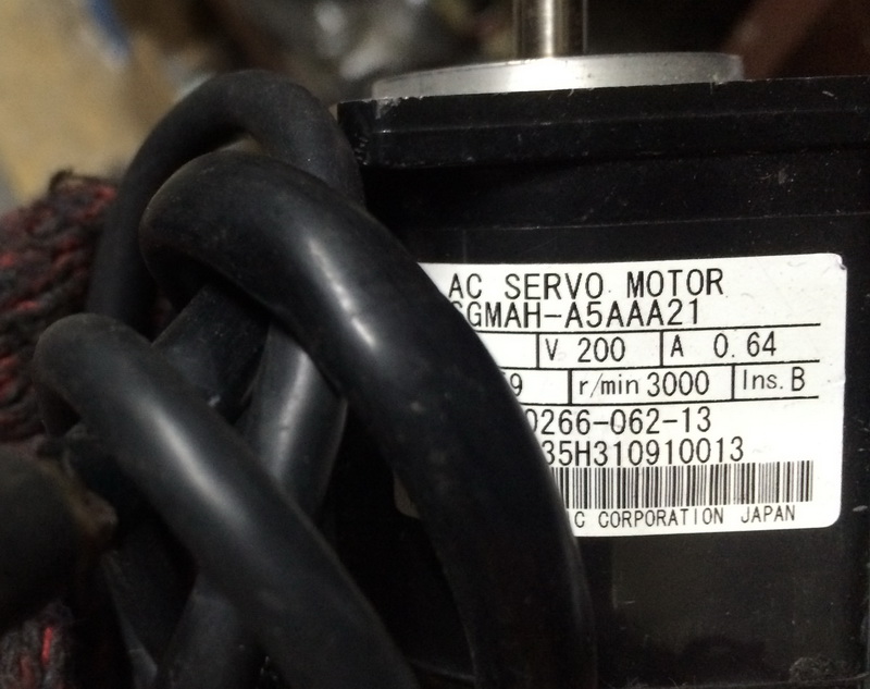 SGMAH-A5A1AG761二手安川电机