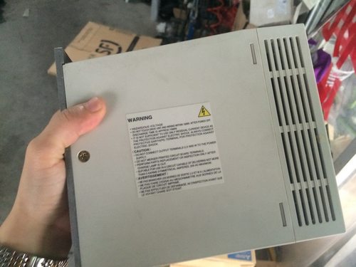 二手三菱驱动器MR-J2S-100B-S141U608