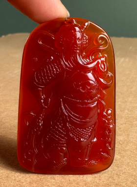 红玛瑙男款霸气提刀站关羽