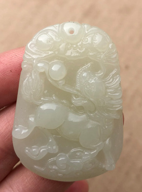 天然新疆和田青白玉麒麟证书吊坠