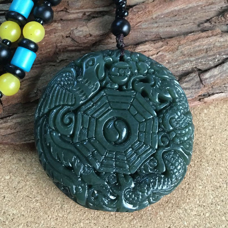 新疆龙凤呈祥挂件和田青玉送证书