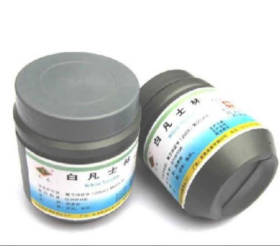 白凡士林 润肤油膏手足干裂防裂膏润滑剂润手霜 400ml大瓶