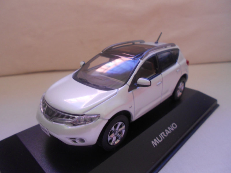 日本  j-collection1:43 尼桑nissan suv美人奴  合金车模