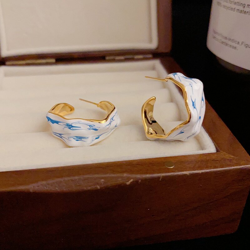 s925银针时尚独特不规则青花瓷滴油耳圈女百搭设计气质高级感耳环