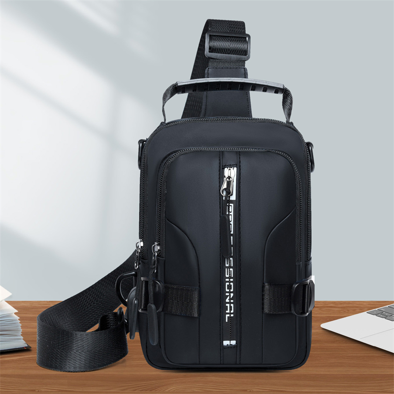 男士胸包新款斜挎包休闲时尚