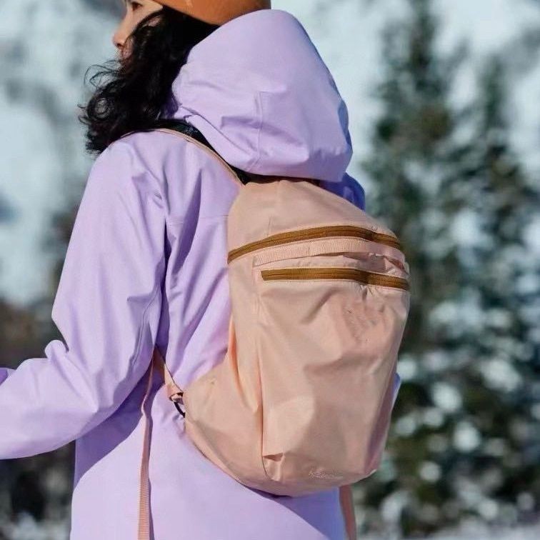 15L户外防水轻便耐磨双肩背包女