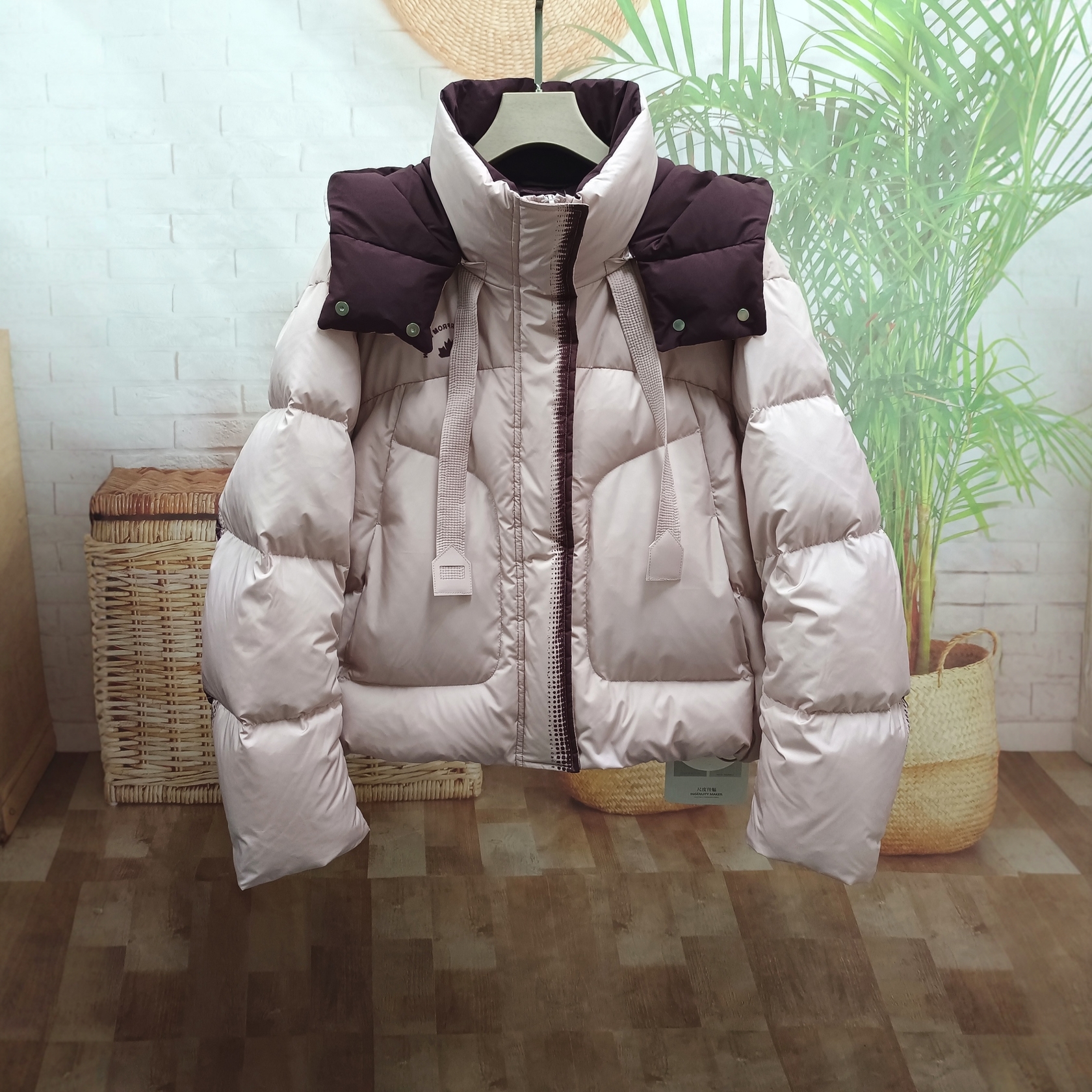 2025年冬季新款连帽羽绒服女韩版休闲小个子90白鸭绒面包服外套潮