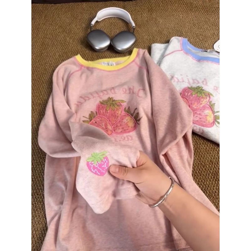 松弛感甜美风草莓刺绣德绒磨毛长袖T恤女宽松别致减龄chic上衣