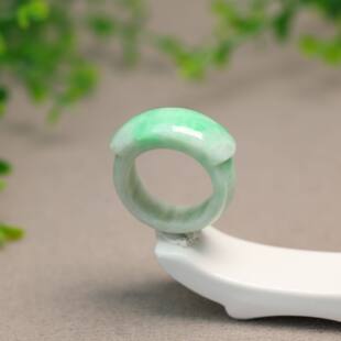 #K365白底飘阳绿缅甸天然A货翡翠马鞍戒指23号圈口男戒