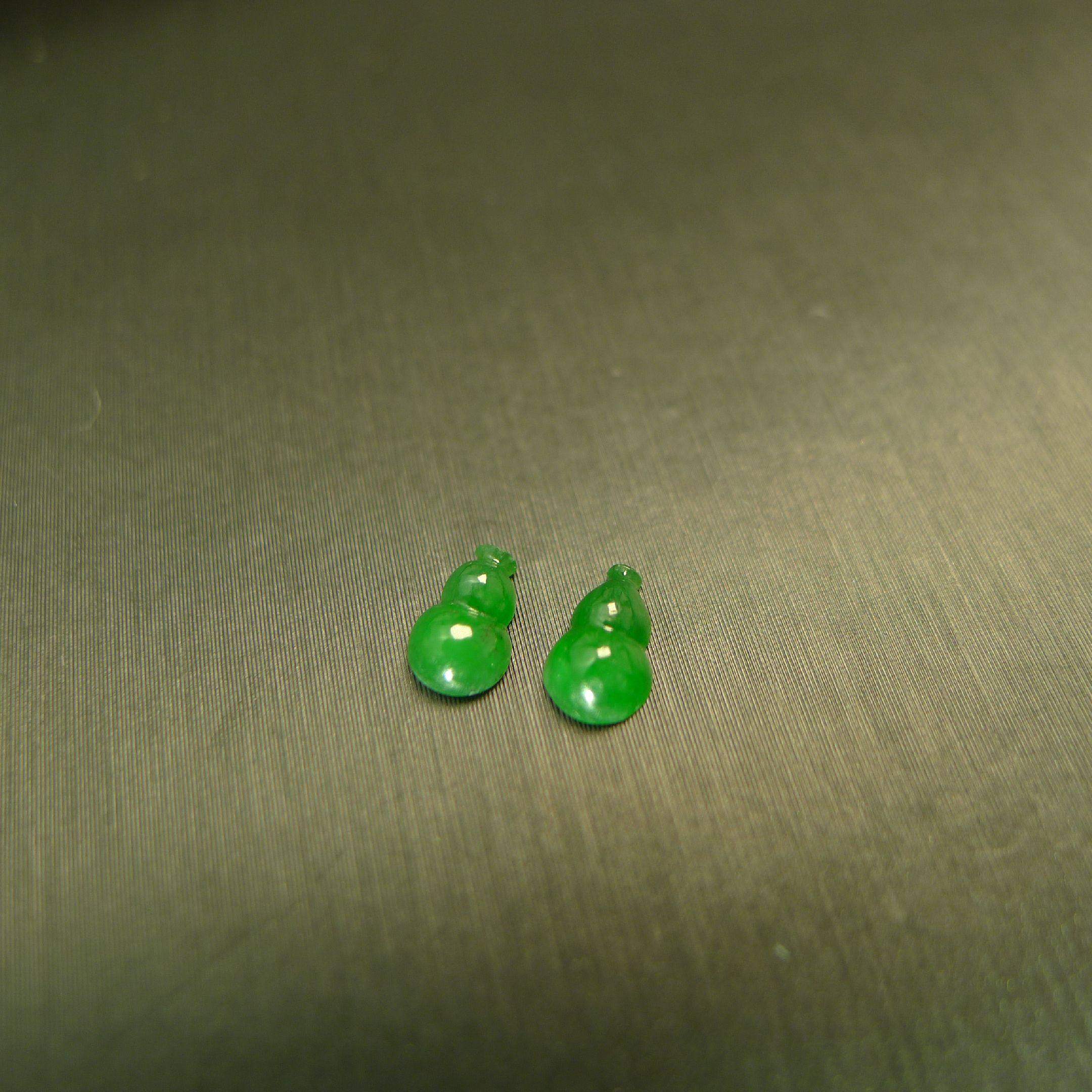 #I777一对冰种满色辣绿缅甸天然A货翡翠葫芦戒面 镶嵌耳钉裸石,珠宝/钻石/翡翠,翡翠裸石/蛋面,淘宝优惠券,粉丝福利购,淘宝优惠卷