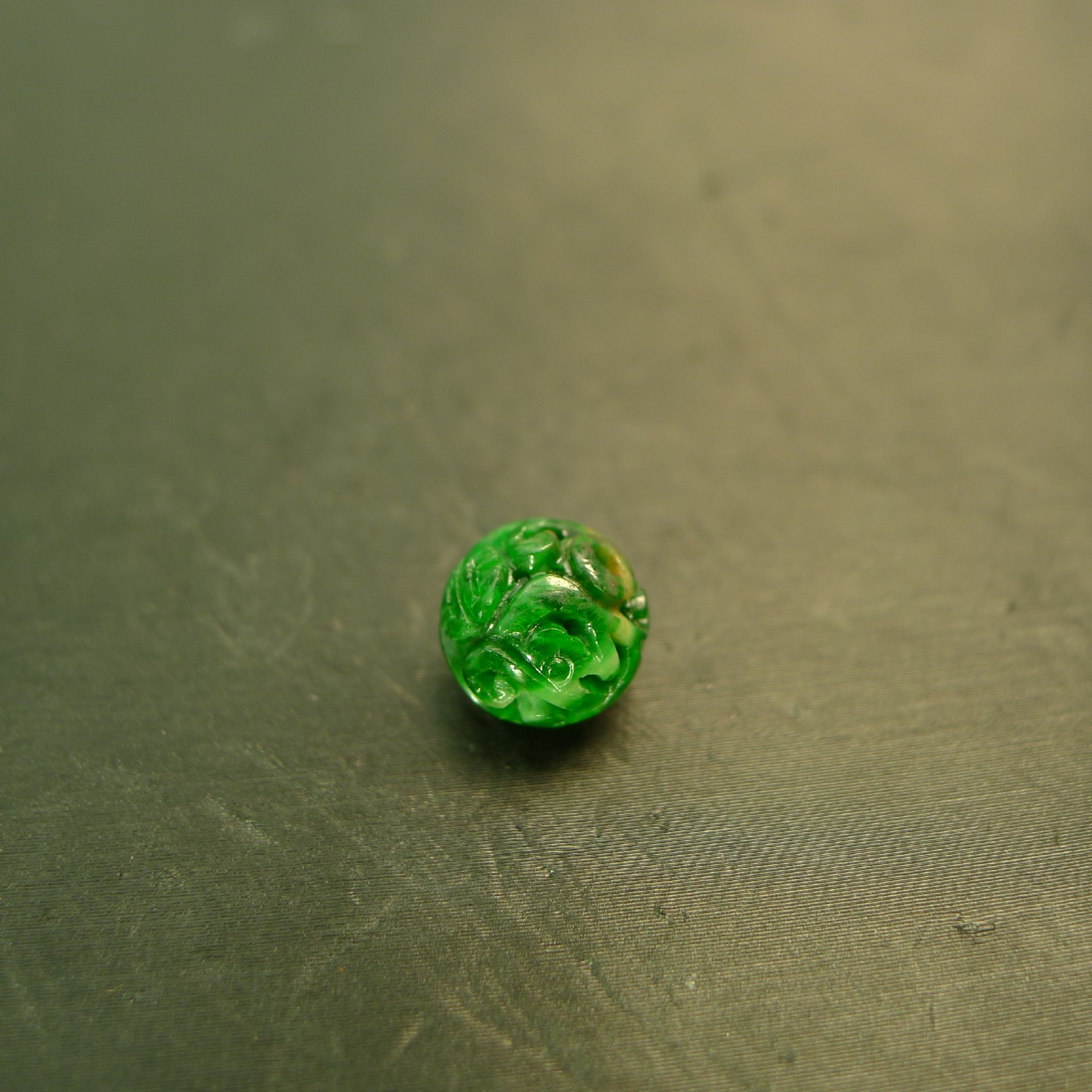 天然A货翡翠团寿纹雕花珠子