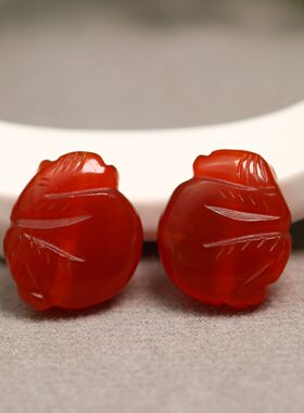 一对红色天然老玛瑙十二生肖灵猴猴子 通天孔