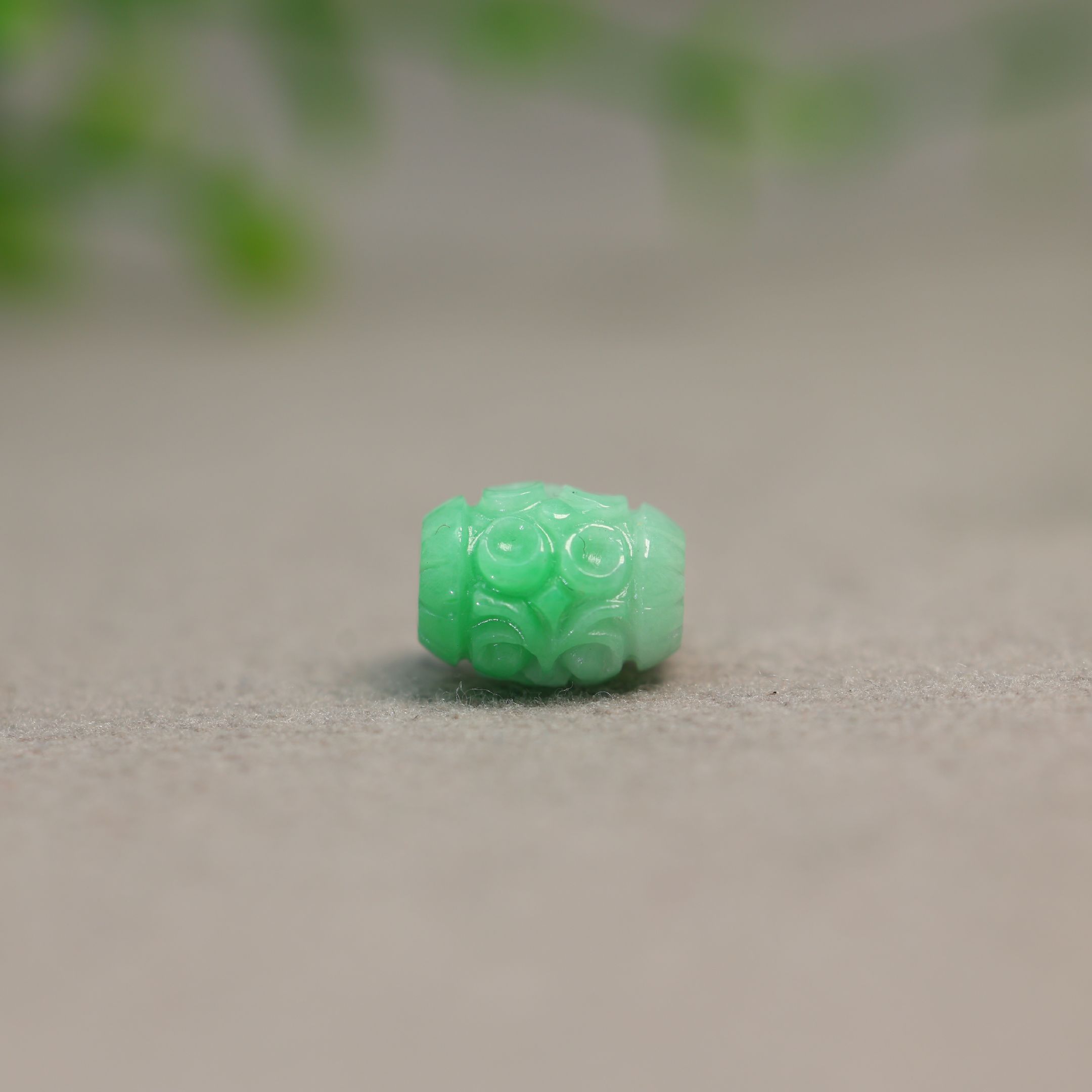 缅甸天然A货翡翠雕花路路通桶珠